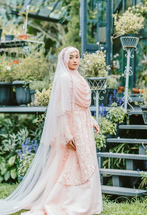Muthiah Dress