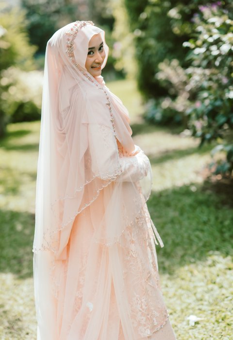 Muthiah Dress
