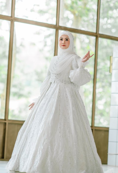 Dress BW Nindia