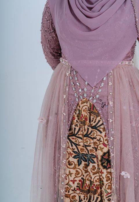 Kebaya Demova